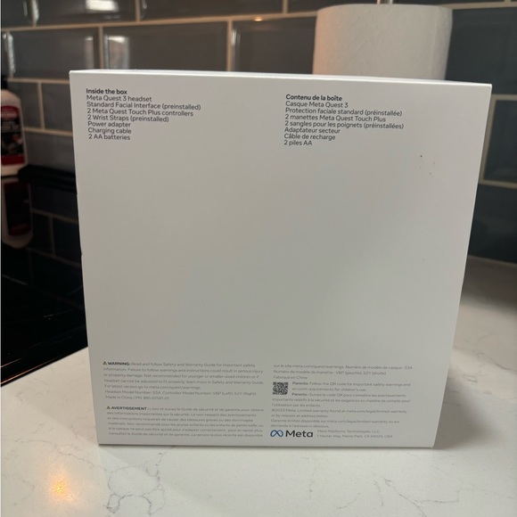 **SEALED** META QUEST 3 128GB - Picture 3 of 3